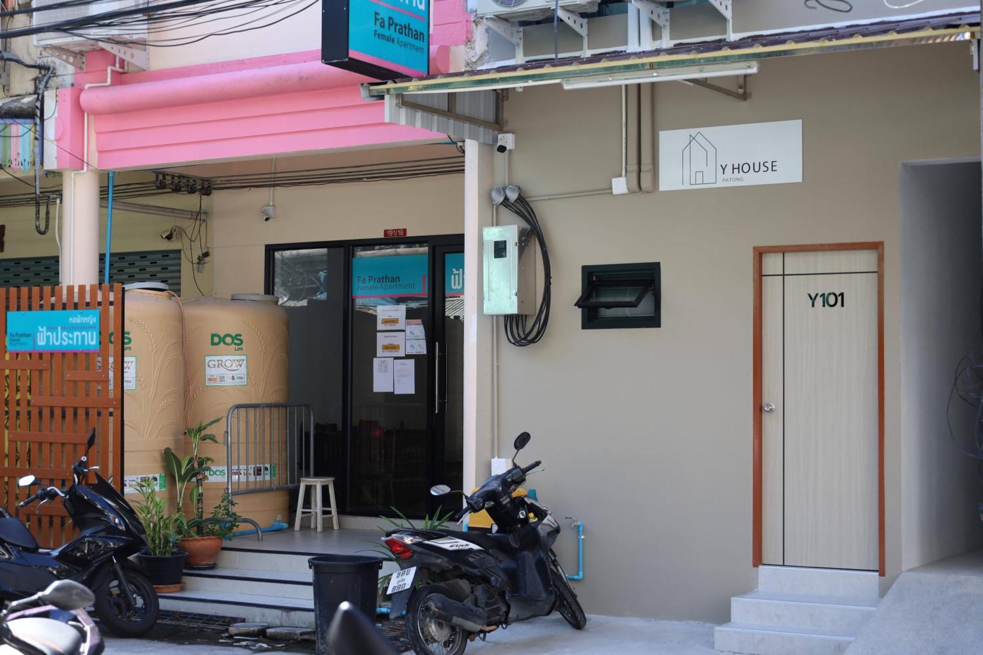 Auberge de jeunesse Y House Patong Extérieur photo